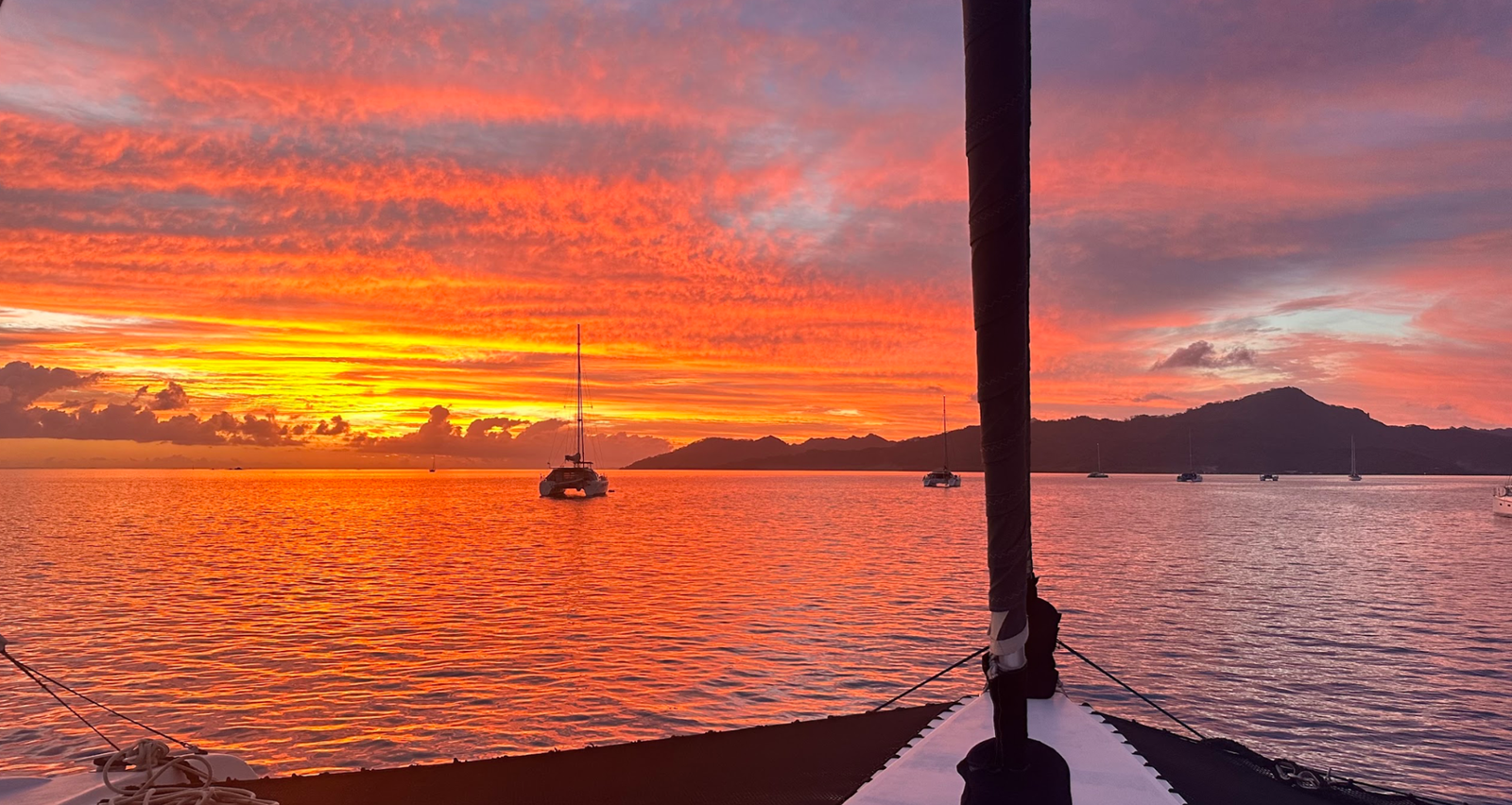Coucher de soleil sur le lagon, vu depuis One Cat